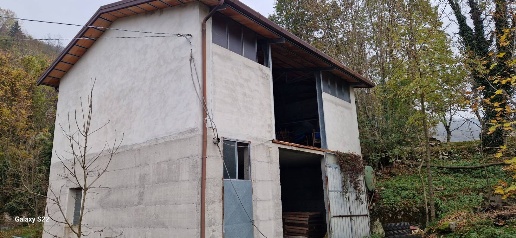 Foto Magazzino in via useunt, Tarcento di 140 m² in vendita