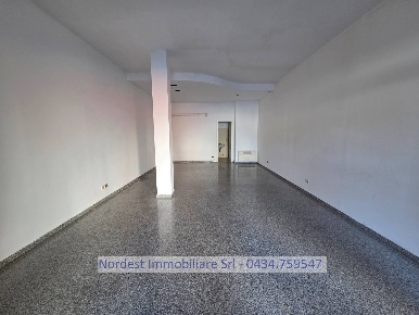 Foto Negozio a Gaiarine di 45 m² con 1 locali in affitto