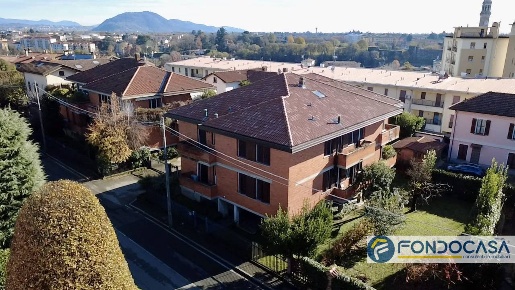 Foto Appartamento a Palazzolo sull'Oglio Centro di 138 m² con 4 locali