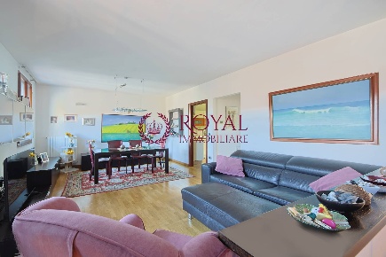 Foto Villa a schiera in Via Dell' Ulivo, Livorno Ardenza di 149 m²