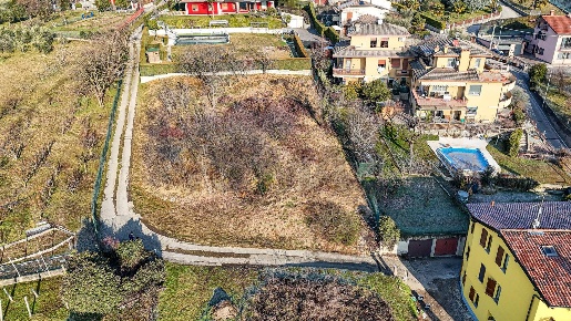 Foto Terreno residenziale in via Rocca, San Paolo d'Argon di 905 m²