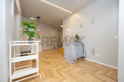 Foto Appartamento in Via Carlo Farini 36, Milano Isola di 83 m² in vendita