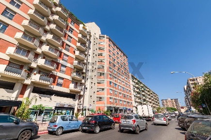 Foto Ufficio a Palermo Resuttana di 305 m² con 12 locali in affitto