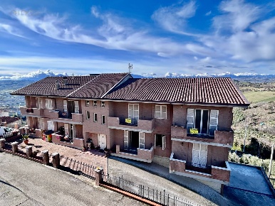 Foto Appartamento in Via Polini 25, Carassai di 80 m² con 3 locali