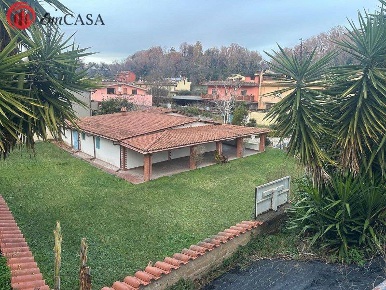 Foto Villa unifamiliare in via siliqua, Fiumicino di 150 m² con 5 locali