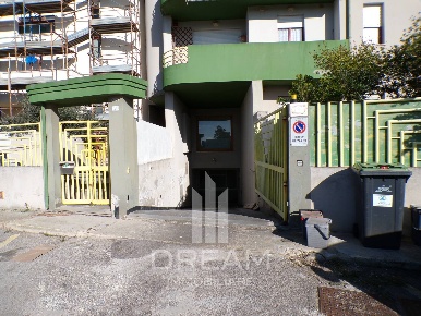 Foto Posti auto in Via Castelfidardo, Cagliari Tuvixeddu di 15 m²