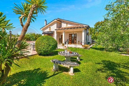 Foto Villa unifamiliare in Contrada Melfi di Sotto 107, Pontecorvo