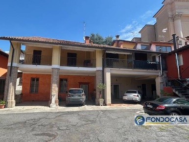 Foto Appartamento a Cologne Centro di 92 m² con 3 locali in vendita