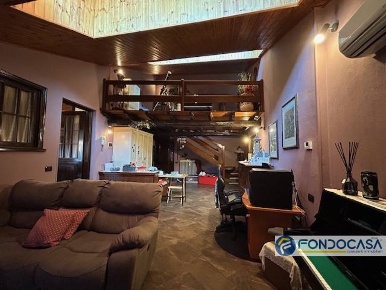 Foto Appartamento a Cologne Centro di 117 m² con 4 locali in vendita