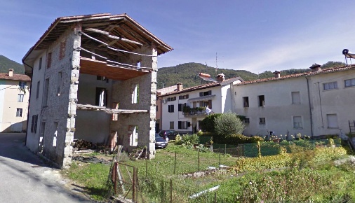 Foto Rustico in via varian, Attimis Racchiuso di 160 m² con 4 locali