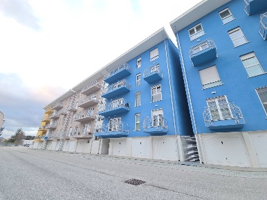 Foto Appartamento in Via Germania snc, L'Aquila di 120 m² con 4 locali