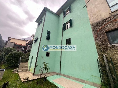 Foto Case semi ndipendenti in via bassa tambura, Massa Centro di 170 m²