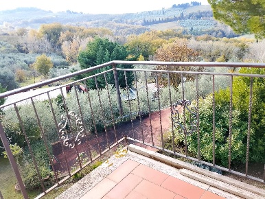 Foto Rustico a Montespertoli di 250 m² con 20 locali in vendita