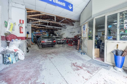 Foto Laboratorio in Via Guardia Della Carvana 11/13, Catania di 299 m²