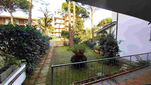 Foto Villa singola a Cervia Milano Marittima con 5 locali in affitto