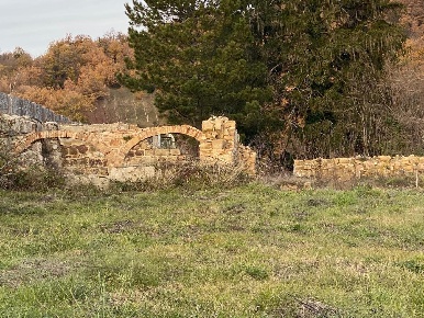 Foto Rustico in FRAZIONE TUSEGGIA 8, Camerino di 771 m² con 10 locali