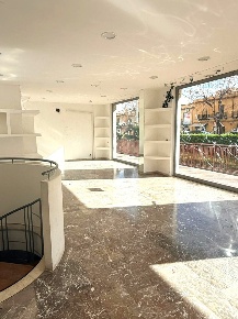 Foto Negozio in Corso Calatafimi 979, Palermo Calatafimi Alta di 124 m²