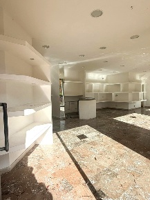 Foto Negozio in Corso Calatafimi 979, Palermo Calatafimi Alta di 124 m²