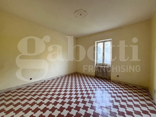 appartamento in vendita ad Orte in zona Orte Scalo