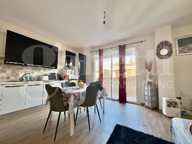 Foto Appartamento a Sinnai Centro di 80 m² con 3 locali in vendita