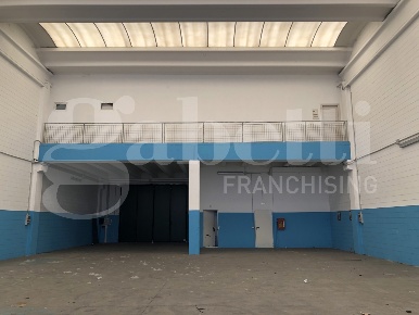 Foto Capannone industriale in Via Monza 107, Gessate di 1600 m² in vendita