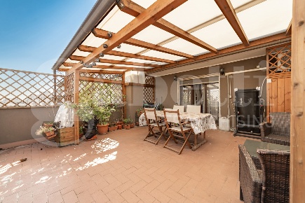 Foto Appartamento in Via Massimo D'Azeglio 29, Rozzano Centro di 120 m²