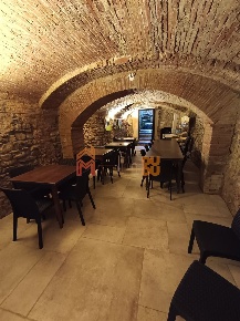 Foto Locale commerciale in Piazza Grande, Arezzo Porta Crucifera di 100 m²