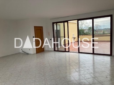 Foto Appartamento a San Giuliano Terme Le Maggiola, Gello di 120 m²