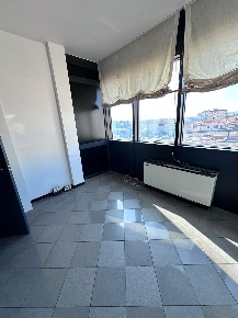Foto Ufficio a Campiglia Marittima Venturina di 75 m² con 4 locali