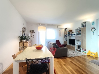 Foto Appartamento a Vicopisano Caprona di 85 m² con 3 locali in vendita