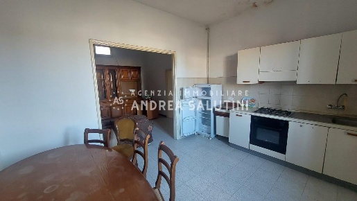 Foto Appartamento a Pontedera Oltrera di 85 m² con 4 locali in vendita