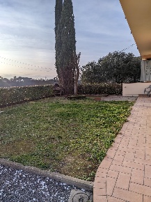Foto Appartamento a Montopoli in Val d'Arno Marti di 100 m² con 5 locali