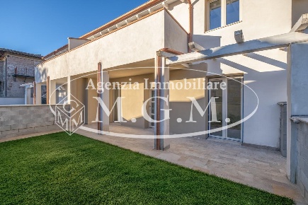 Foto Villa a schiera a Calcinaia Centro di 127 m² con 5 locali in vendita