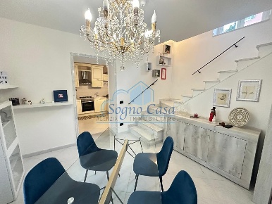Foto Casa indipendente a Carrara Stadio, Sant'Antonio, Marasio di 192 m²