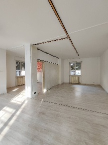 Foto Locale commerciale in CORSO MARCONI 208D, Cairo Montenotte di 70 m²