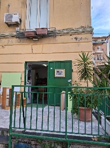 Foto Attività commerciale in Calata Capodichino, Napoli di 55 m² in vendita