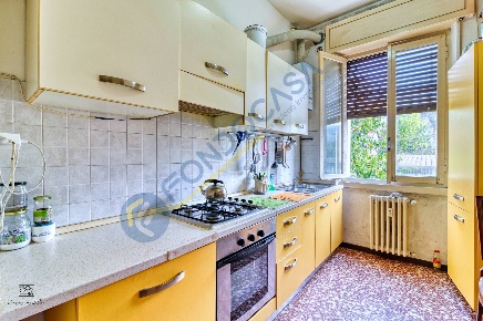Foto Appartamento in Via Crivelli 25, Varedo di 73 m² con 3 locali