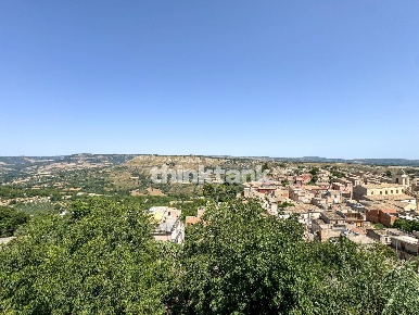 Foto Casa indipendente in Via Grotte, Palazzolo Acreide Centro di 86 m²
