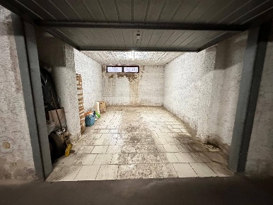 Foto Posti auto in Via Avellino, Caserta Lincoln di 18 m² con 1 locali