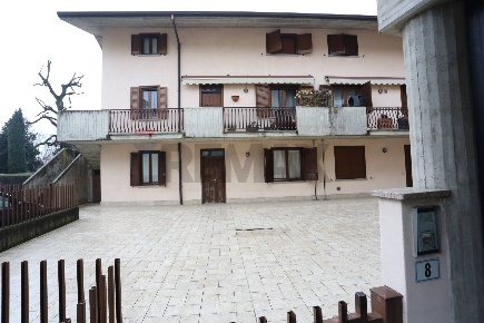 Foto Appartamento in via Capersegno 6, Presezzo di 60 m² con 3 locali