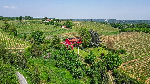 Foto Villa unifamiliare in strada provinciale 40, Nizza Monferrato