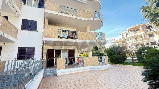 Foto Appartamento in Viale Italia, Vieste di 66 m² con 3 locali in vendita