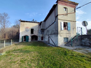 Foto Rustico in via San Rocco 6, Ponzano Monferrato Salabue di 250 m²