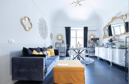 Foto Appartamento in via transito, Catania Centro Storico di 120 m²