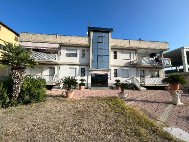 Foto Capannone industriale in via Vecchia Madonna dello Sterpeto 41-43,