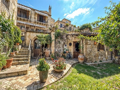 Foto Villa unifamiliare in Via Pergusa snc, Enna Centro di 200 m²