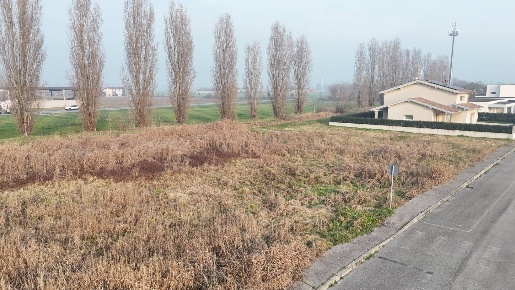Foto Terreno residenziale in Via Italia, Alfianello di 800 m² in vendita