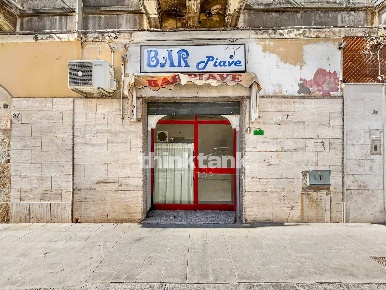 Foto Attività commerciale in Via Piave, Siracusa Borgata - Santa Lucia