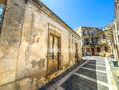Foto Casa indipendente in Ronco Frappantaleo, Palazzolo Acreide Centro