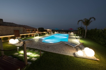 Foto Villa unifamiliare in contrada cancaleo snc, Ispica di 250 m²